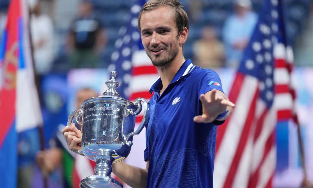 US Open: Ο Μεντβέντεφ διέλυσε τον Τζόκοβιτς και του κατέστρεψε το όνειρο